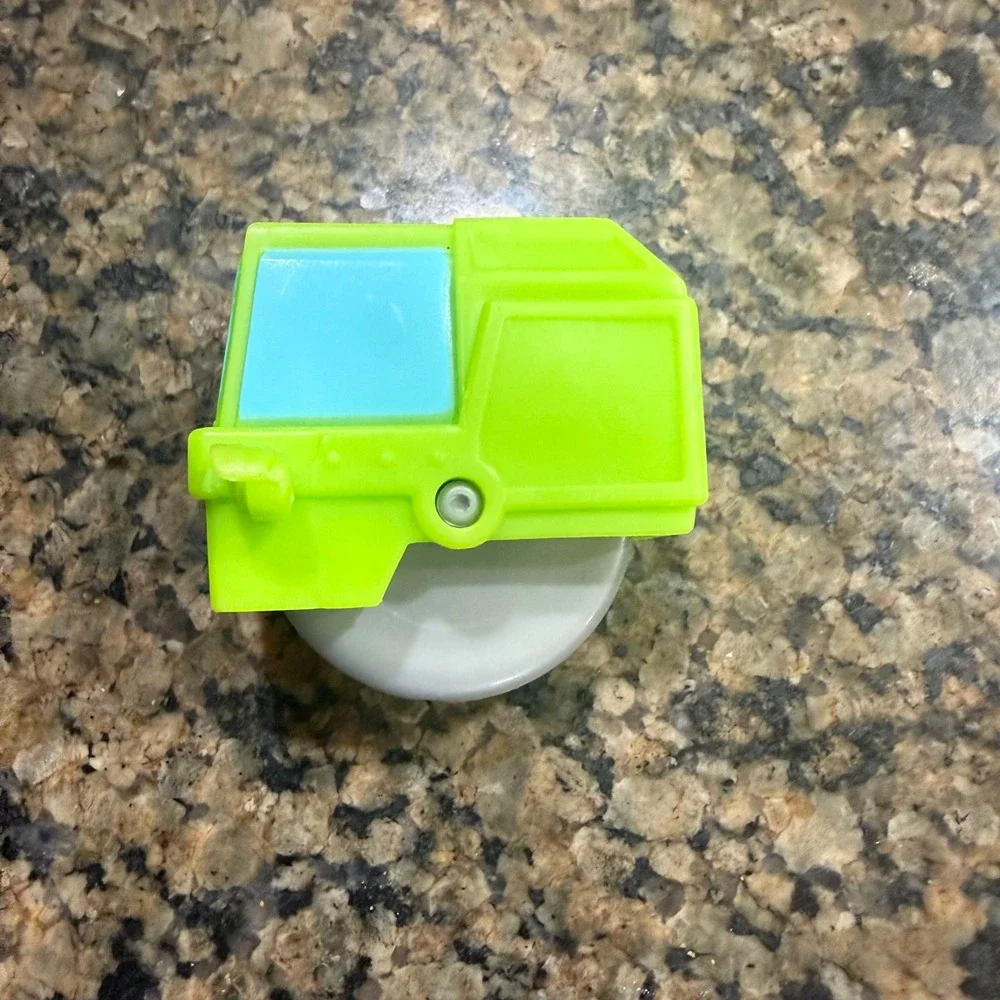 Play‎ Dough Green Pizza Cutter Wheel Replacement Part